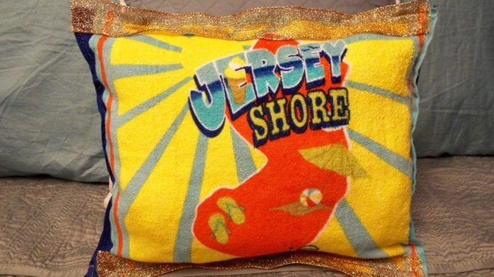 throw pillow