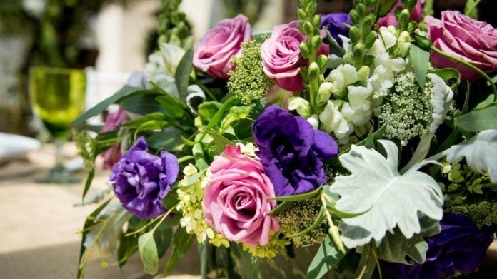 spring centerpiece