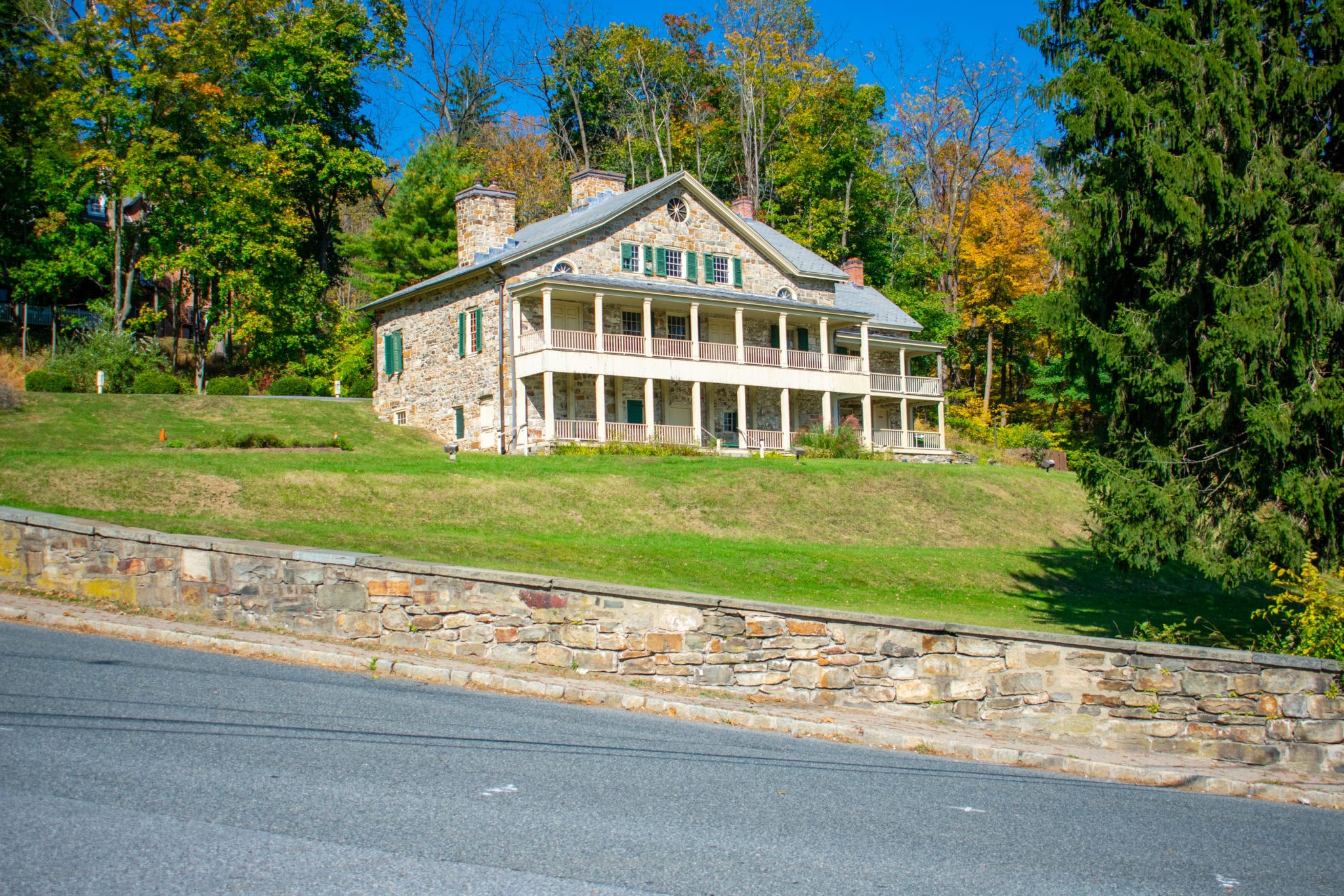 Road to Shippen Manor