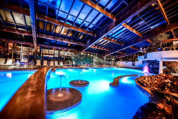 Minerals Hotel Indoor Pool