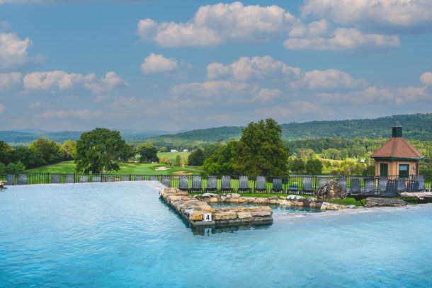 Vista 180 Infinity Pool